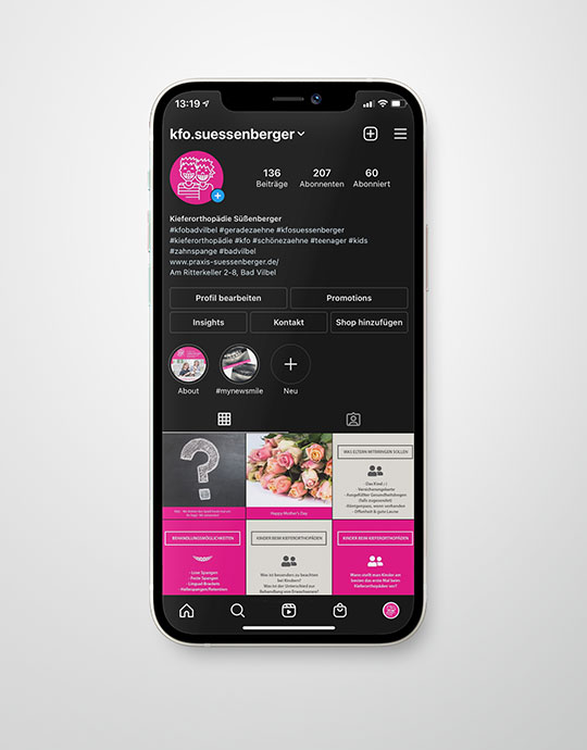 Präsentation einer Instagram Kampagne eines Zahnarztes auf Mobil